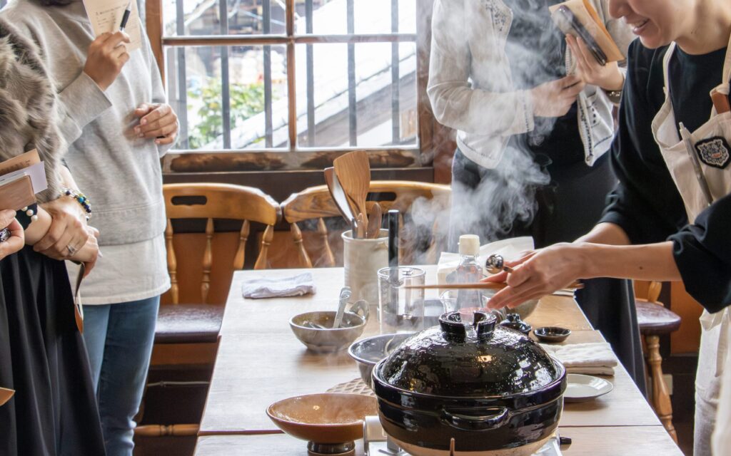 伊賀ワクワク土鍋料理教室の様子