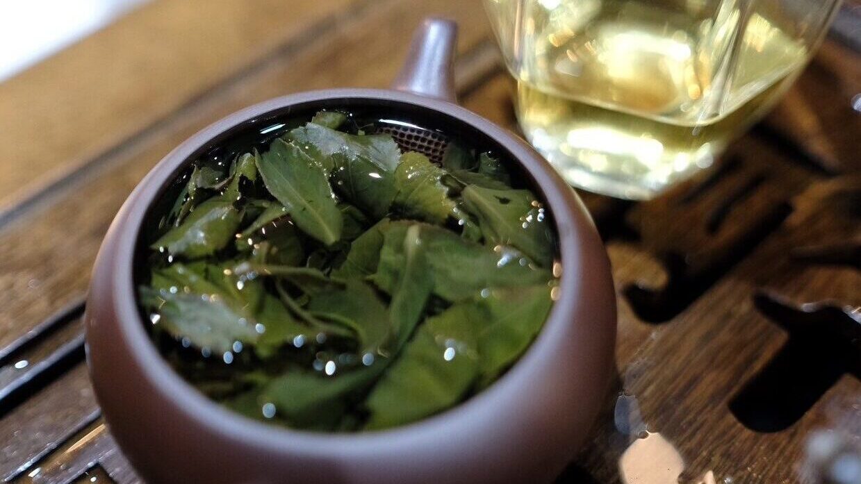 お茶を贈る人