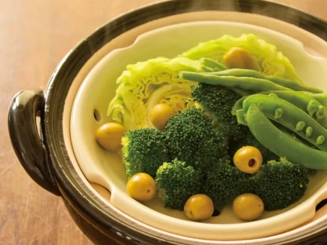 蒸し料理も楽しめる土鍋「ヘルシー蒸し鍋」